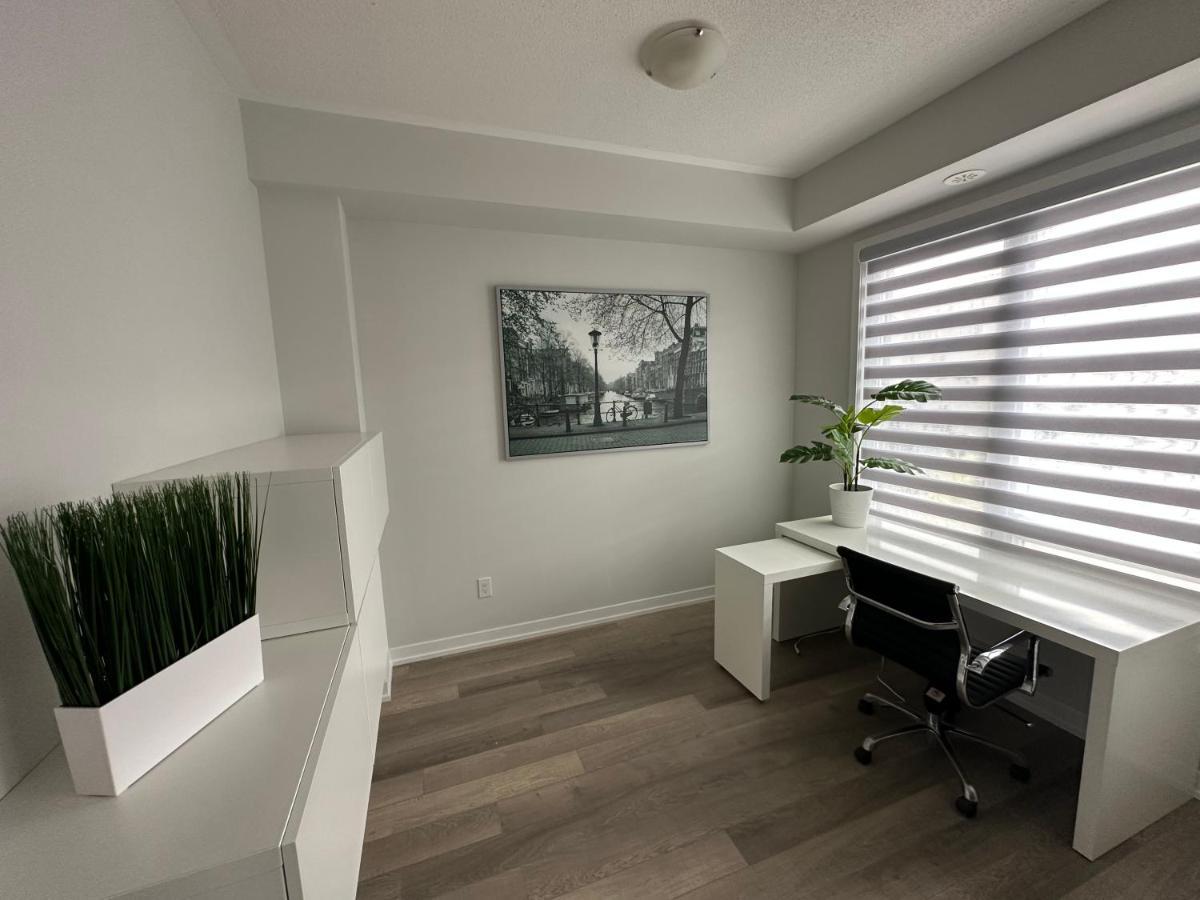 Modern Townhouse, Vaughan, Ontario, Canada Zewnętrze zdjęcie