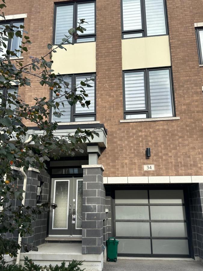 Modern Townhouse, Vaughan, Ontario, Canada Zewnętrze zdjęcie